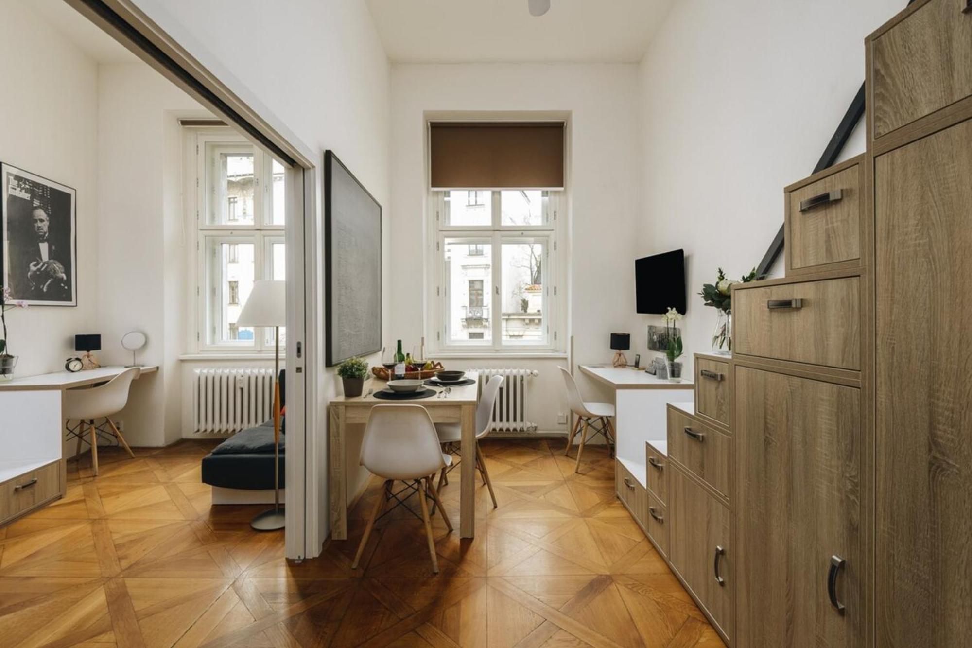 Cozy & Comfortable Apt Walking Anywhere You Want Sen Прага Екстериор снимка