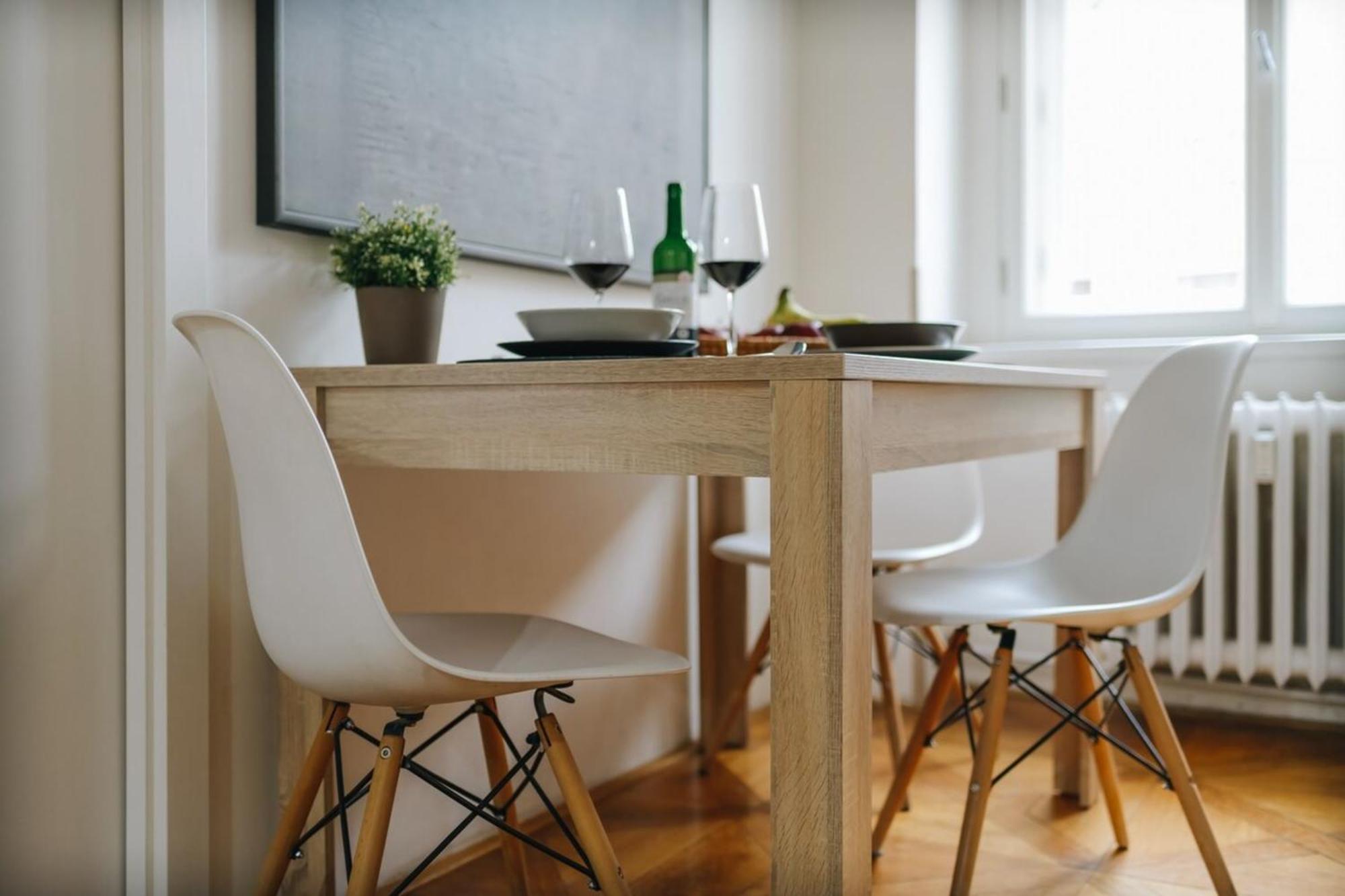 Cozy & Comfortable Apt Walking Anywhere You Want Sen Прага Екстериор снимка